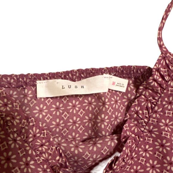 Lush Women’s Ditsy Floral Spaghetti Strap Ruffled Neckline Cami Size M Mauve - Picture 3 of 5